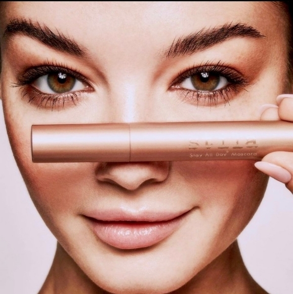 BRAND NEW IN BOX STILA STAY ALL DAY MASCARA IN "INTENSE BLACK" - Picture 2 of 9